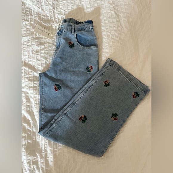 Floral Embroidered Denim Size Small - Picture 6 of 11